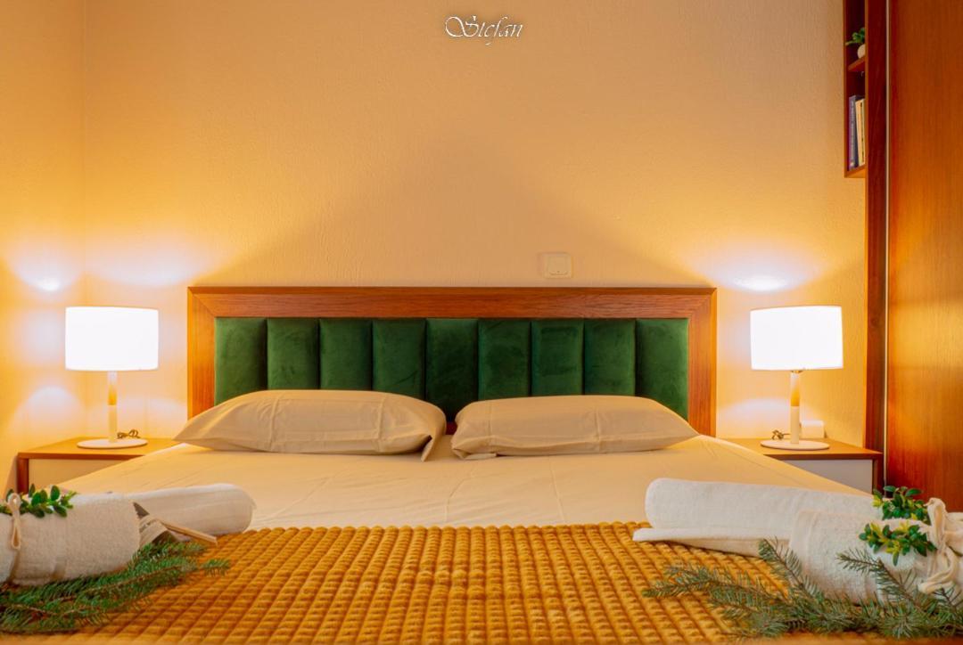 Stefan'S House Apartment เนอาเปรามอส ภายนอก รูปภาพ