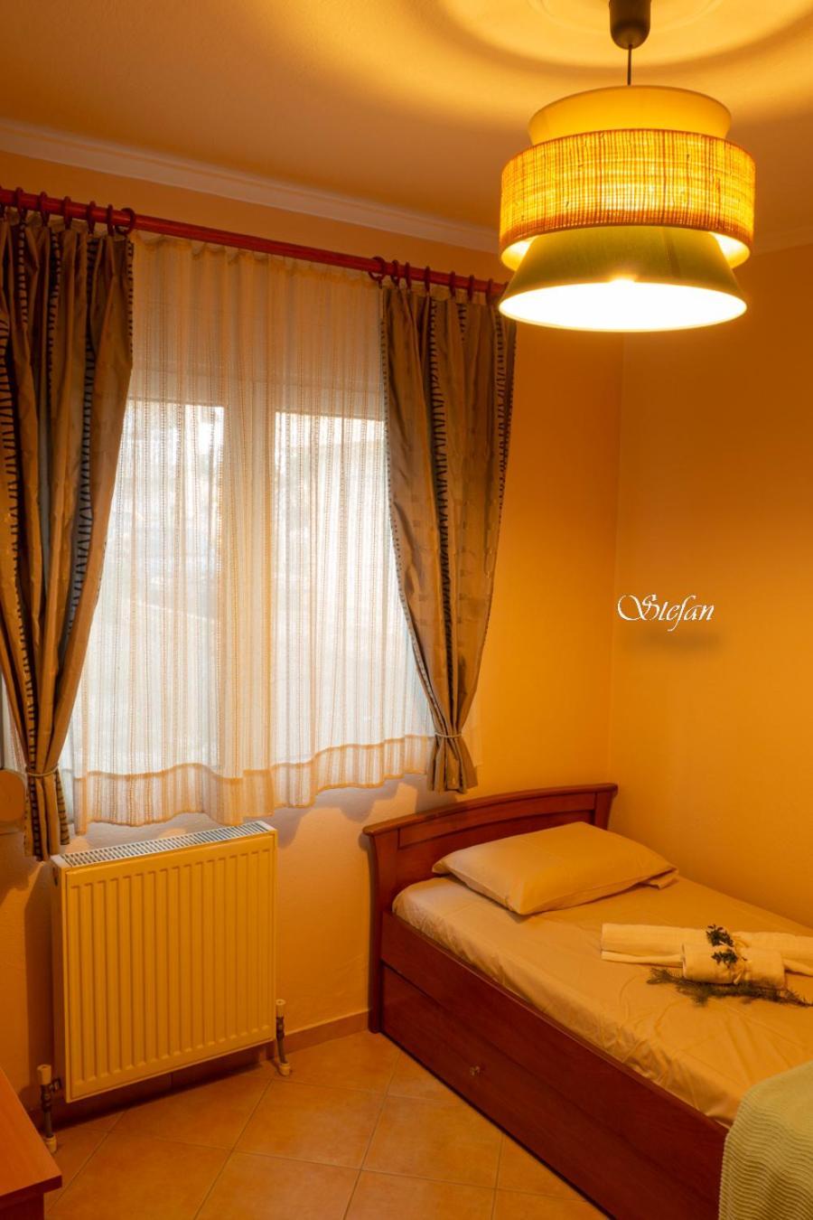 Stefan'S House Apartment เนอาเปรามอส ภายนอก รูปภาพ