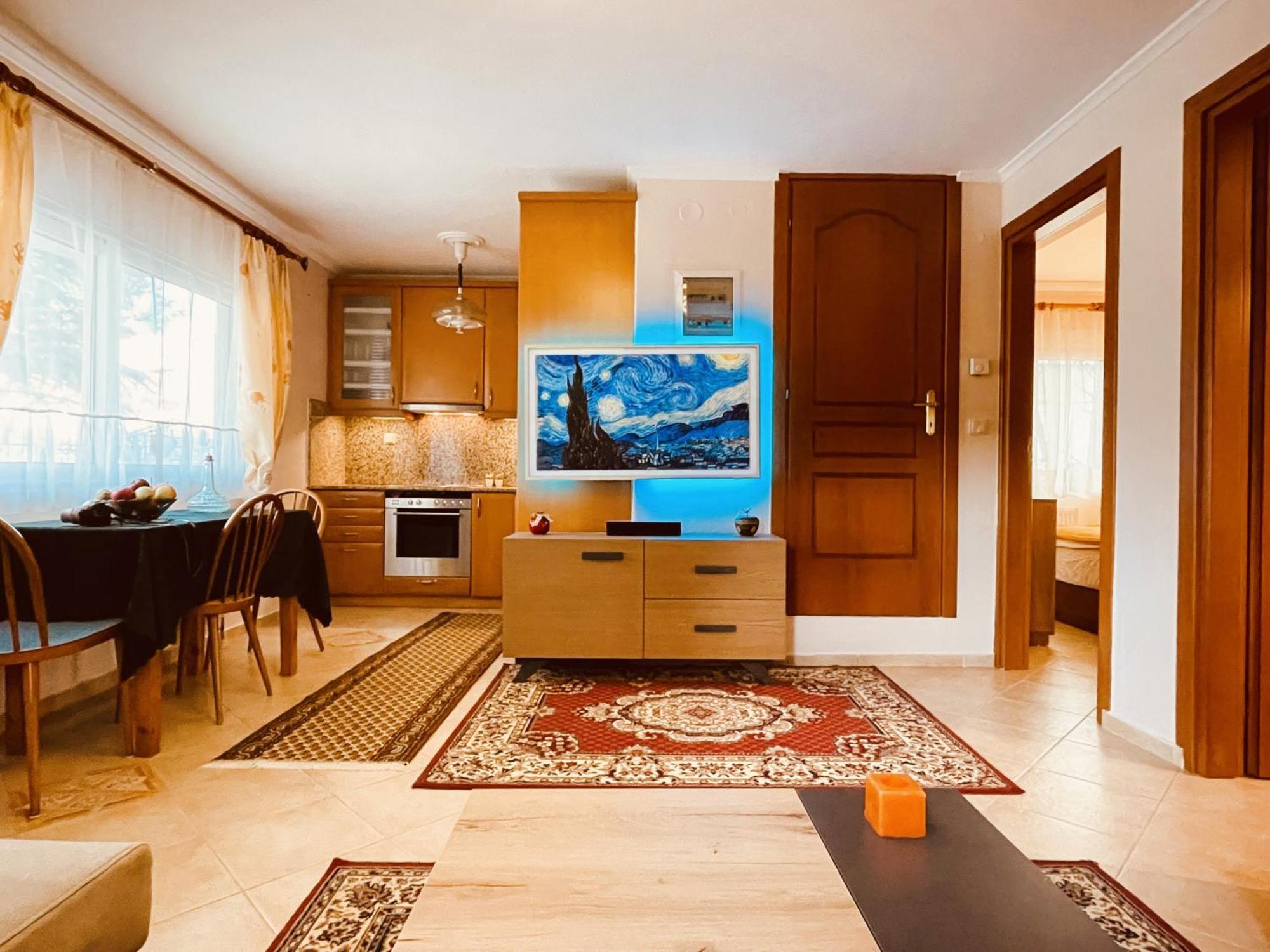 Stefan'S House Apartment เนอาเปรามอส ภายนอก รูปภาพ