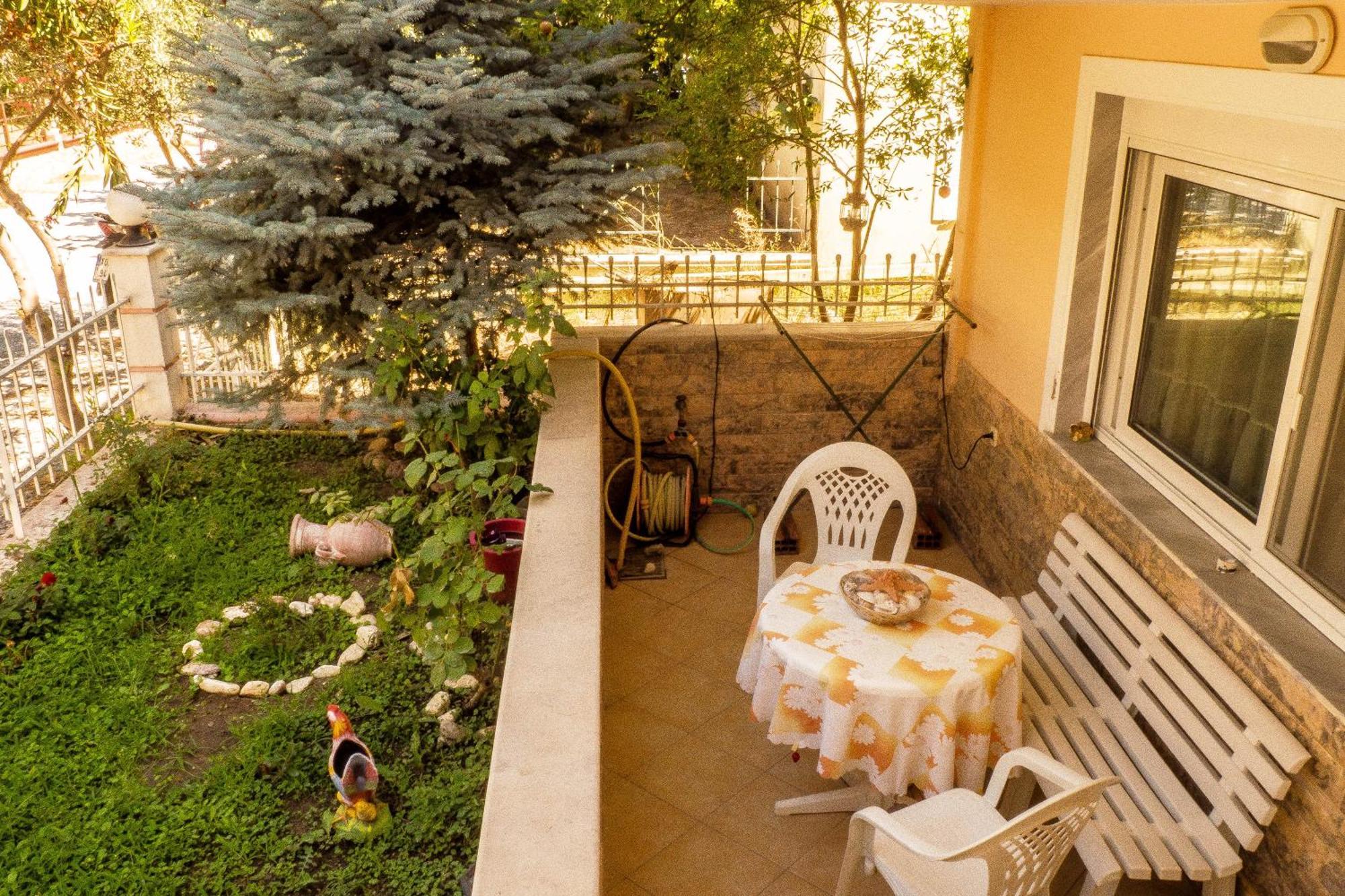 Stefan'S House Apartment เนอาเปรามอส ภายนอก รูปภาพ